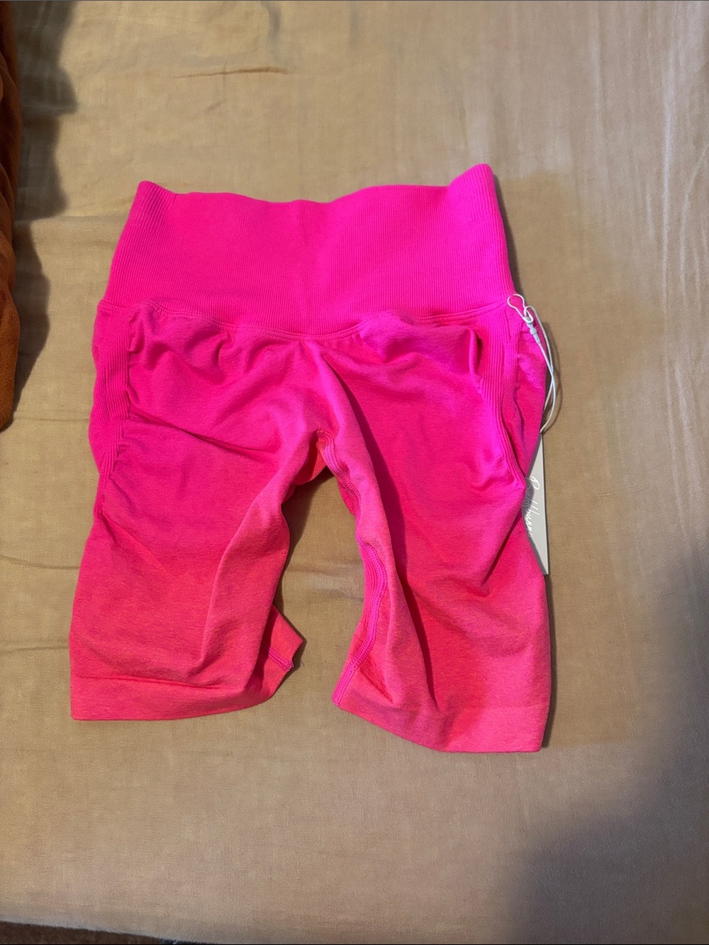 Miracle Seamless Short 6"